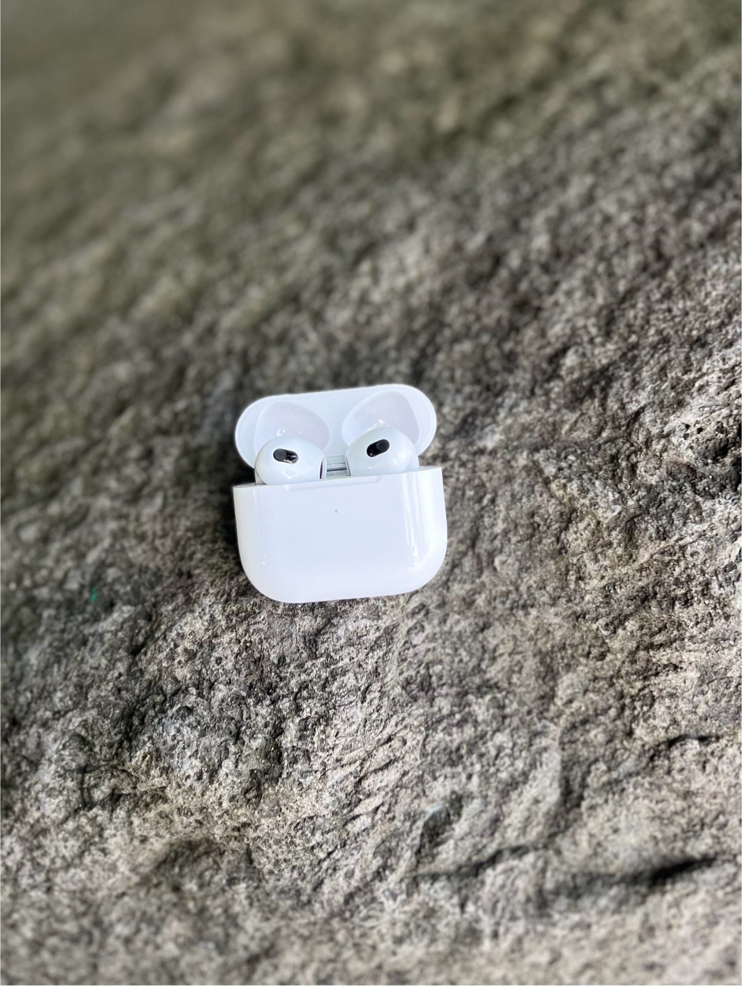 Airpods Gen 3 - Airoha w/ Silicone case